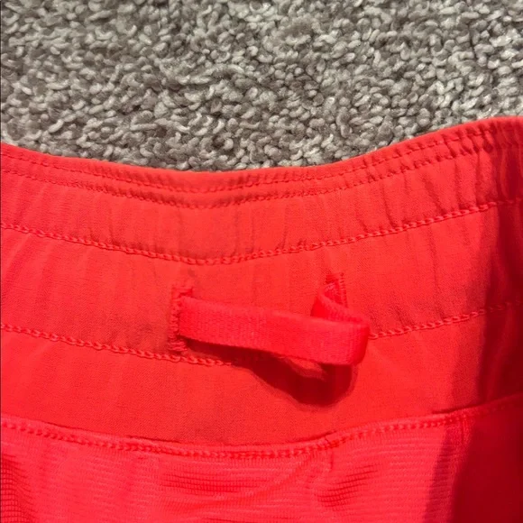 Lululemon Hotty Hot Low Rise Lined Shorts - Picture 6 of 9